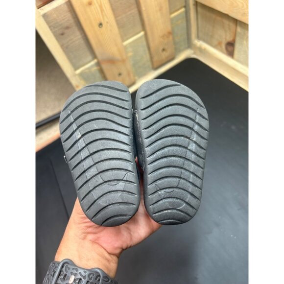 Nike Baby Sandals Black Slip-On 5C Toddler Shoes Comfortable Elastic Strap - Picture 4 of 5